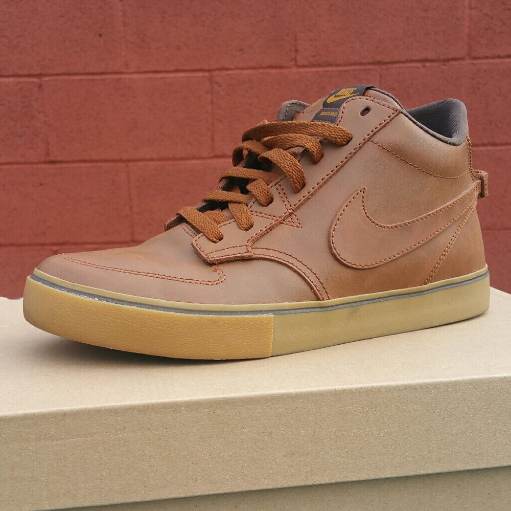 Nike Braata LR Mid